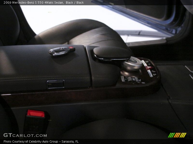 Black / Black 2009 Mercedes-Benz S 550 4Matic Sedan