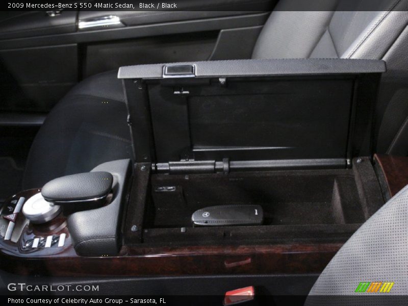 Black / Black 2009 Mercedes-Benz S 550 4Matic Sedan