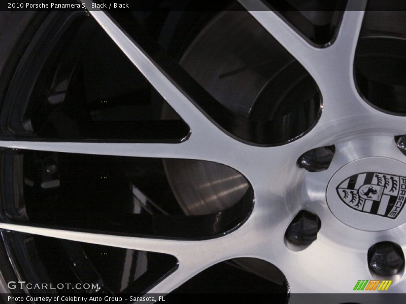 20" RS Spyder Design Alloy Wheel, Close up - 2010 Porsche Panamera S