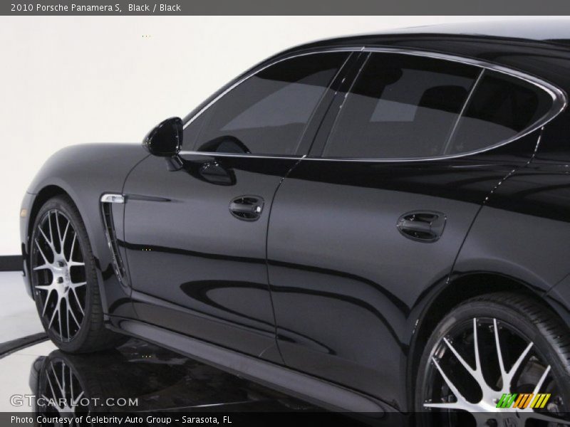 Black / Black 2010 Porsche Panamera S