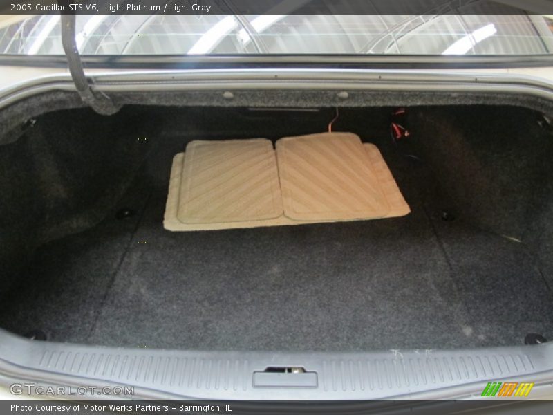 Light Platinum / Light Gray 2005 Cadillac STS V6