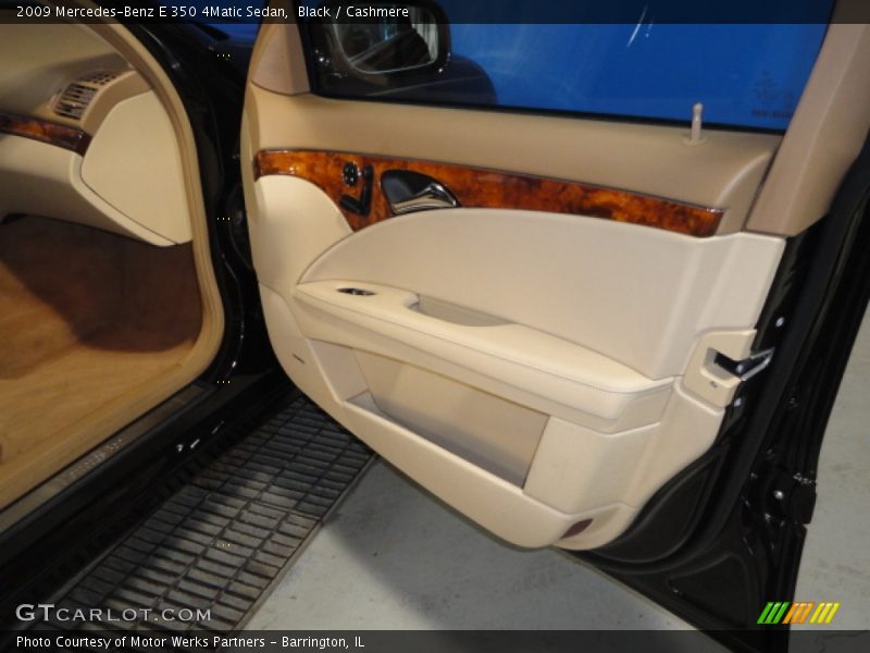 Black / Cashmere 2009 Mercedes-Benz E 350 4Matic Sedan
