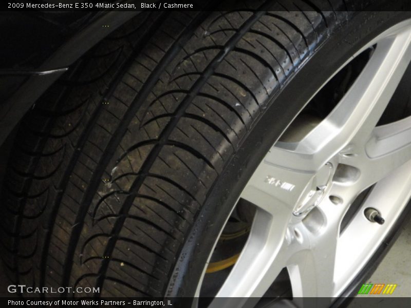 Black / Cashmere 2009 Mercedes-Benz E 350 4Matic Sedan