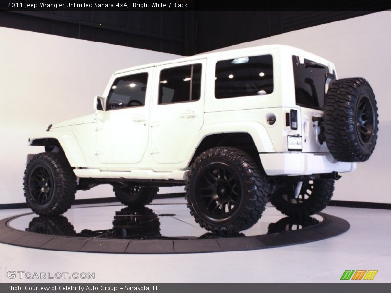 Bright White / Black 2011 Jeep Wrangler Unlimited Sahara 4x4