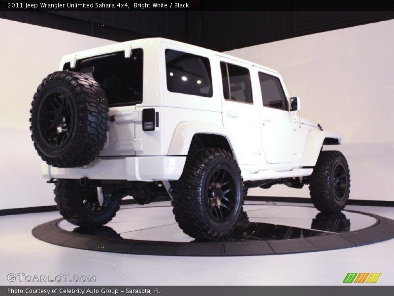 Bright White / Black 2011 Jeep Wrangler Unlimited Sahara 4x4