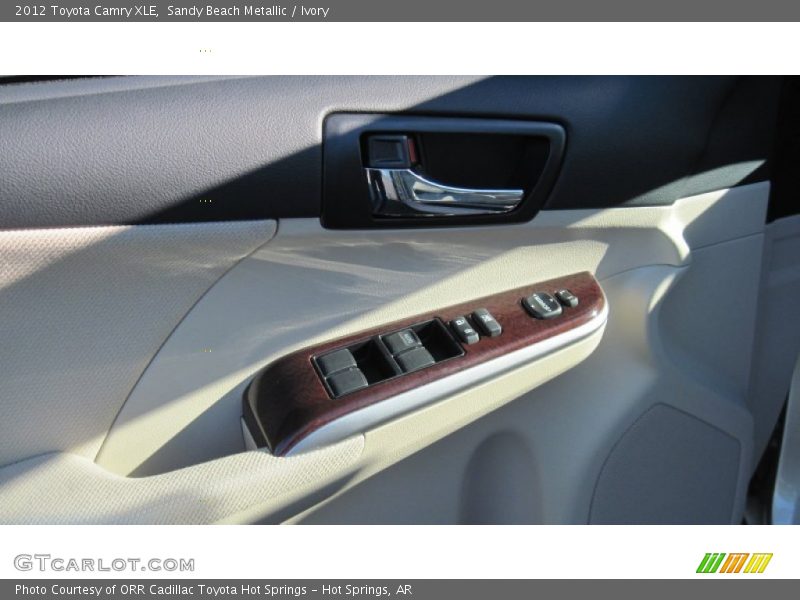 Sandy Beach Metallic / Ivory 2012 Toyota Camry XLE