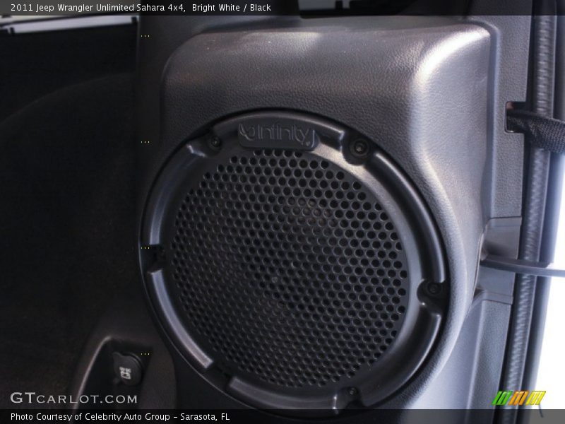 Bright White / Black 2011 Jeep Wrangler Unlimited Sahara 4x4