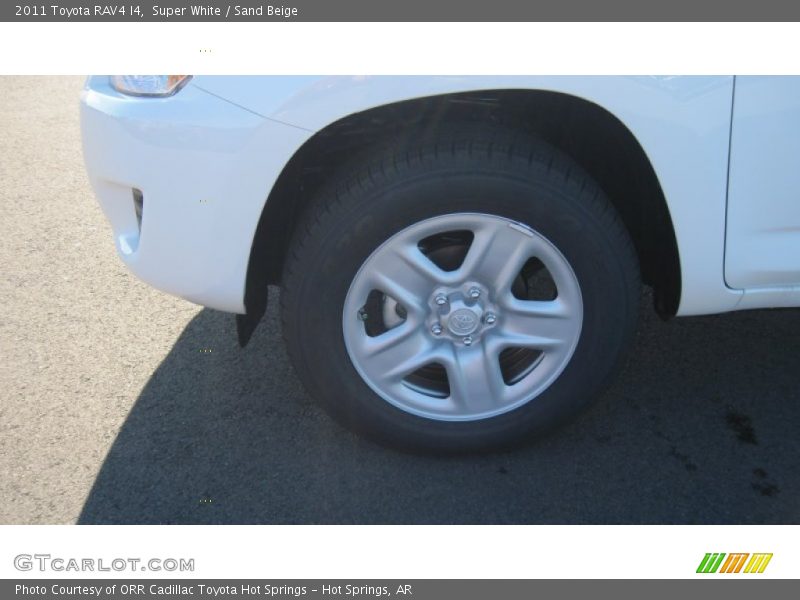 Super White / Sand Beige 2011 Toyota RAV4 I4