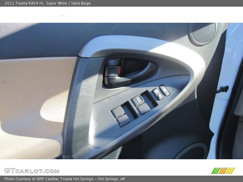 Super White / Sand Beige 2011 Toyota RAV4 I4