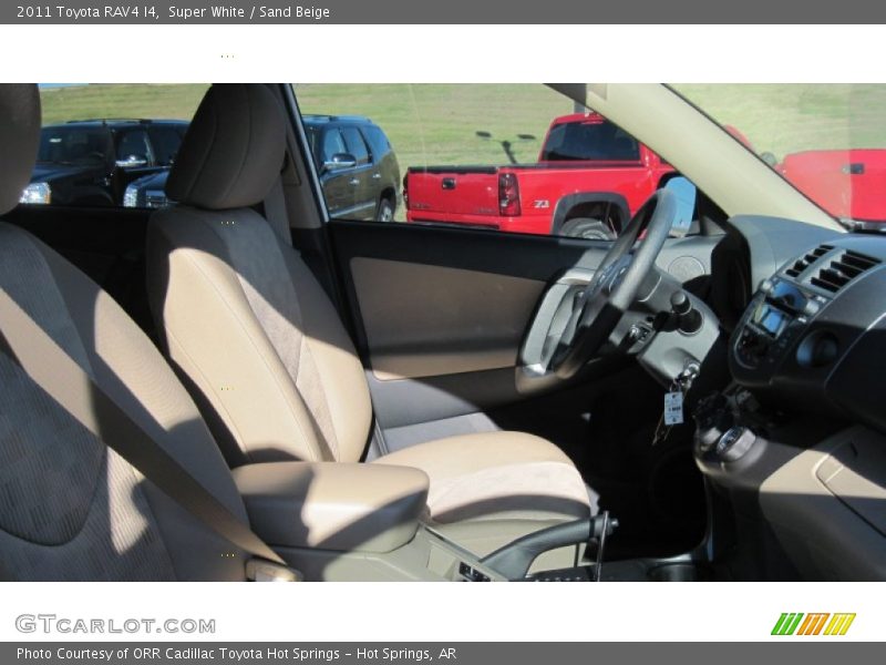 Super White / Sand Beige 2011 Toyota RAV4 I4