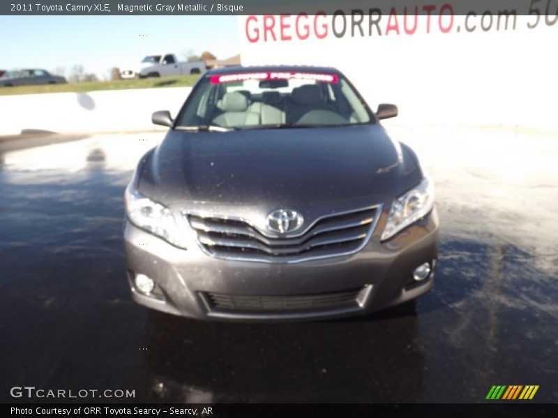Magnetic Gray Metallic / Bisque 2011 Toyota Camry XLE