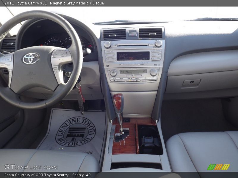 Magnetic Gray Metallic / Bisque 2011 Toyota Camry XLE