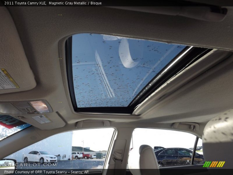 Magnetic Gray Metallic / Bisque 2011 Toyota Camry XLE