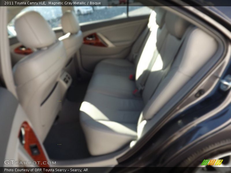 Magnetic Gray Metallic / Bisque 2011 Toyota Camry XLE