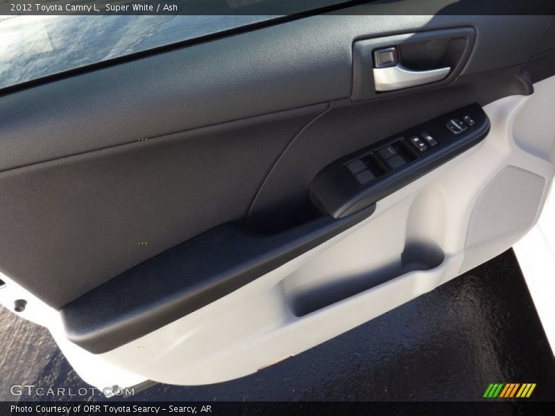 Super White / Ash 2012 Toyota Camry L
