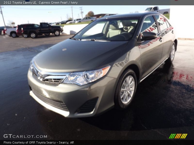 Cypress Green Pearl / Ivory 2012 Toyota Camry LE