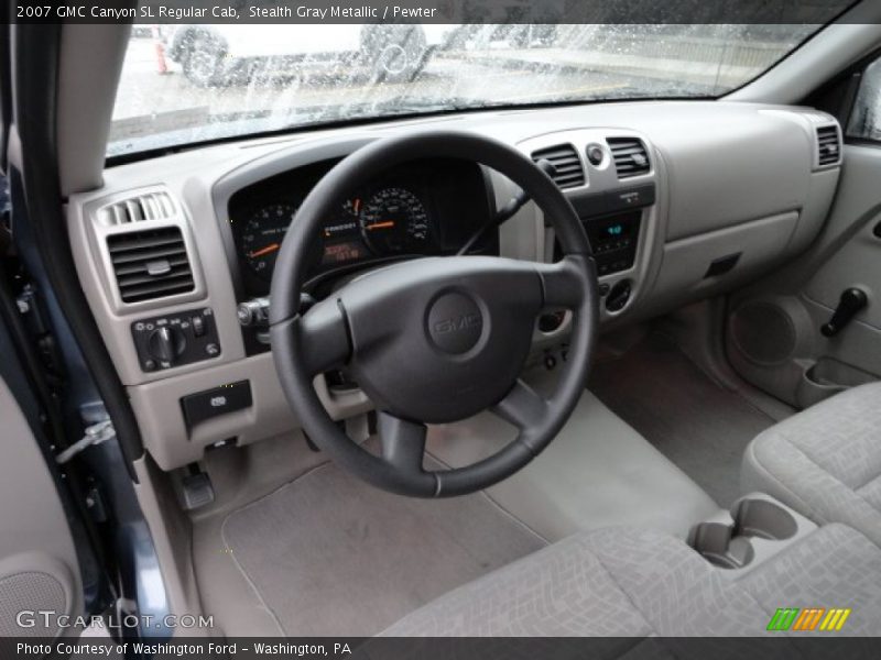 Dashboard of 2007 Canyon SL Regular Cab