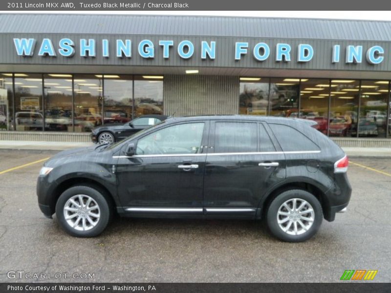 Tuxedo Black Metallic / Charcoal Black 2011 Lincoln MKX AWD