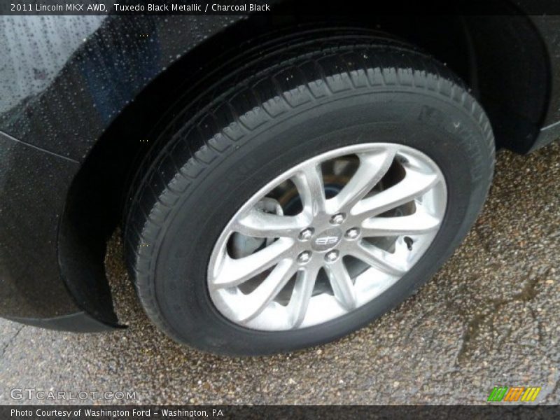 Tuxedo Black Metallic / Charcoal Black 2011 Lincoln MKX AWD