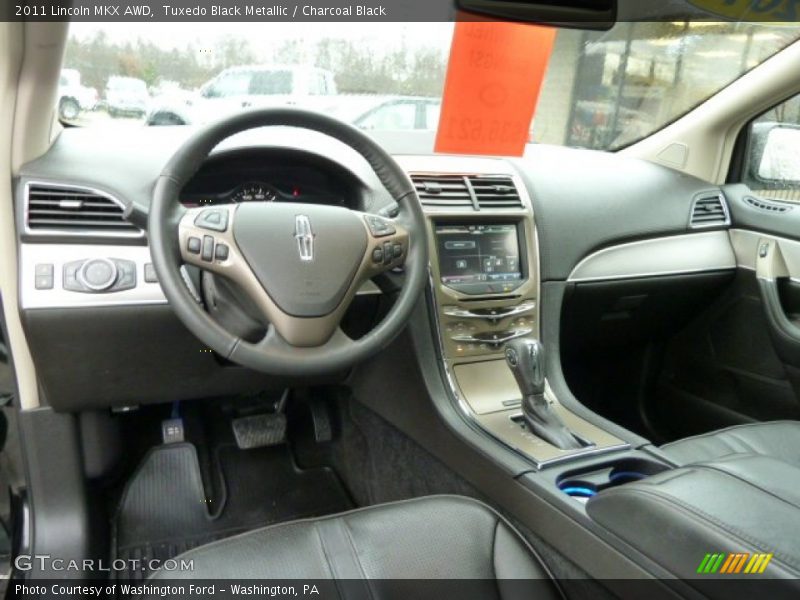 Tuxedo Black Metallic / Charcoal Black 2011 Lincoln MKX AWD