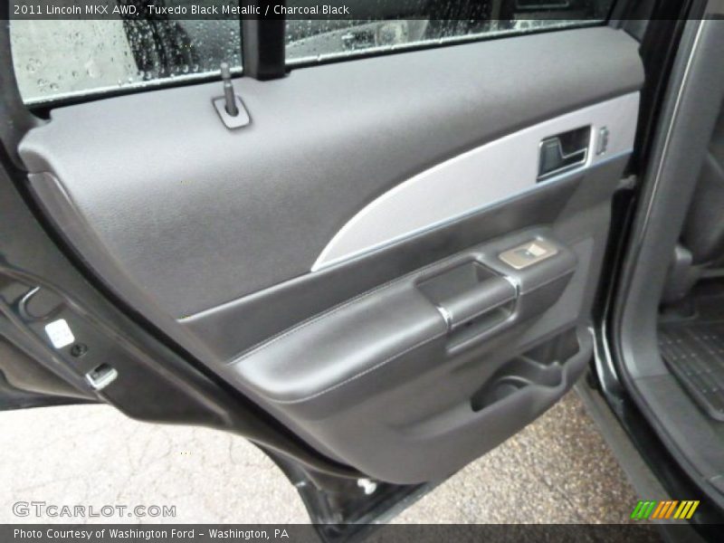 Tuxedo Black Metallic / Charcoal Black 2011 Lincoln MKX AWD