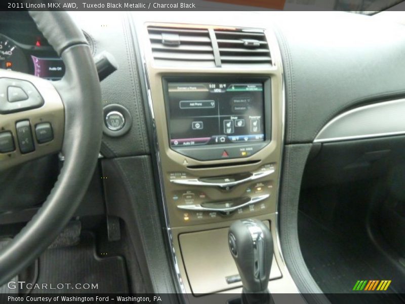 Tuxedo Black Metallic / Charcoal Black 2011 Lincoln MKX AWD