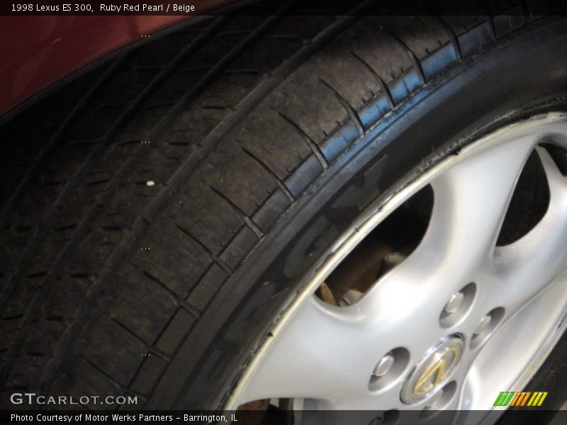 Ruby Red Pearl / Beige 1998 Lexus ES 300