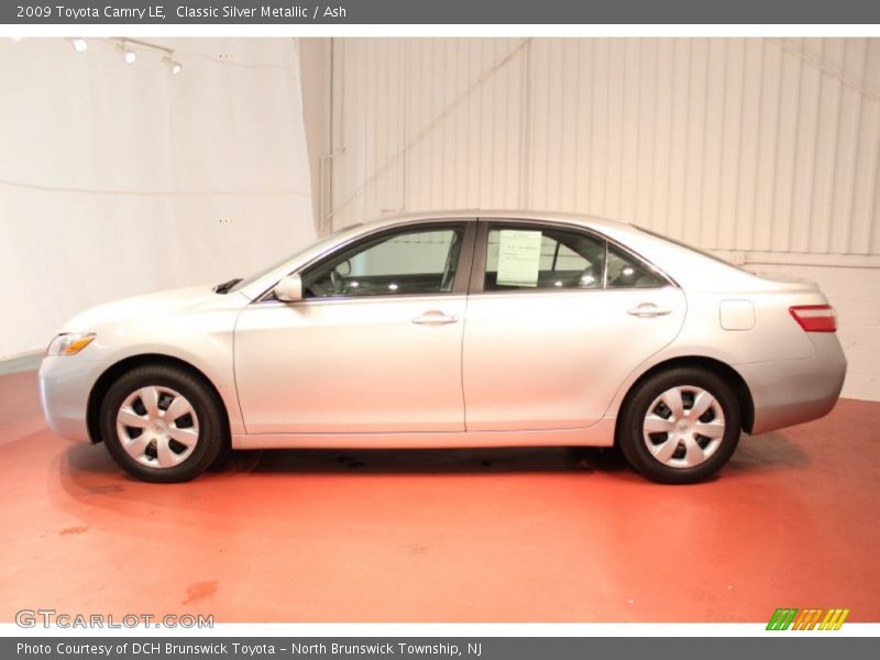 Classic Silver Metallic / Ash 2009 Toyota Camry LE