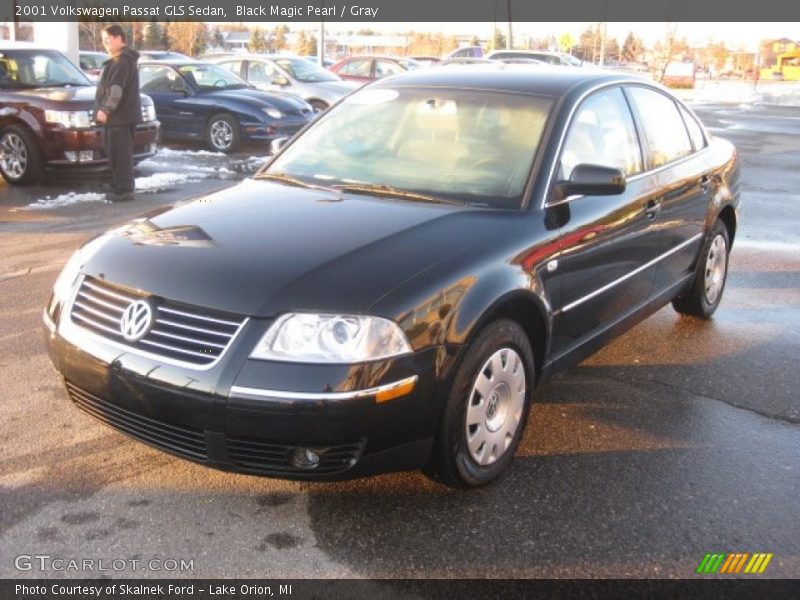 Black Magic Pearl / Gray 2001 Volkswagen Passat GLS Sedan