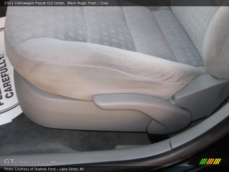 Black Magic Pearl / Gray 2001 Volkswagen Passat GLS Sedan