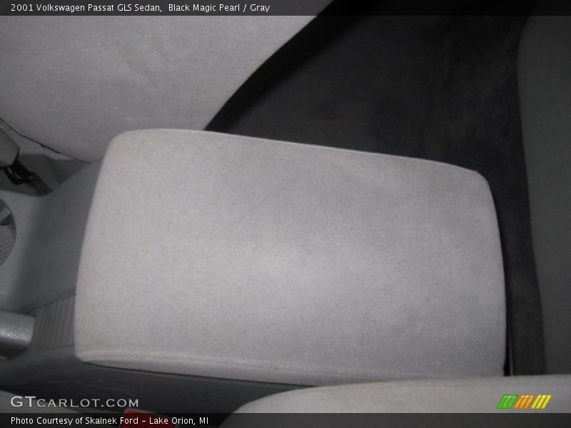 Black Magic Pearl / Gray 2001 Volkswagen Passat GLS Sedan