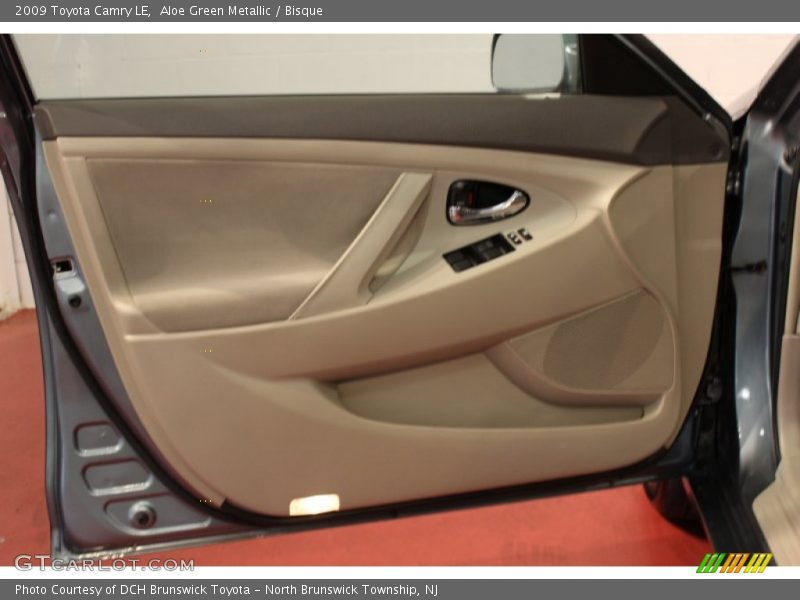 Aloe Green Metallic / Bisque 2009 Toyota Camry LE