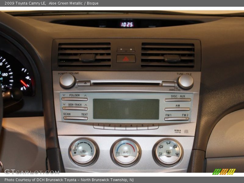 Aloe Green Metallic / Bisque 2009 Toyota Camry LE