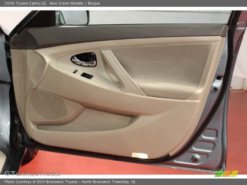 Aloe Green Metallic / Bisque 2009 Toyota Camry LE