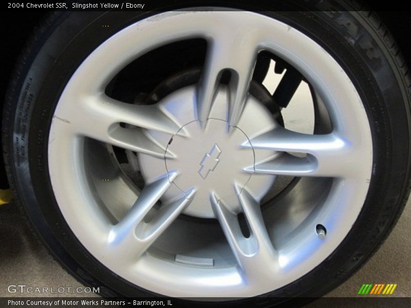 Slingshot Yellow / Ebony 2004 Chevrolet SSR