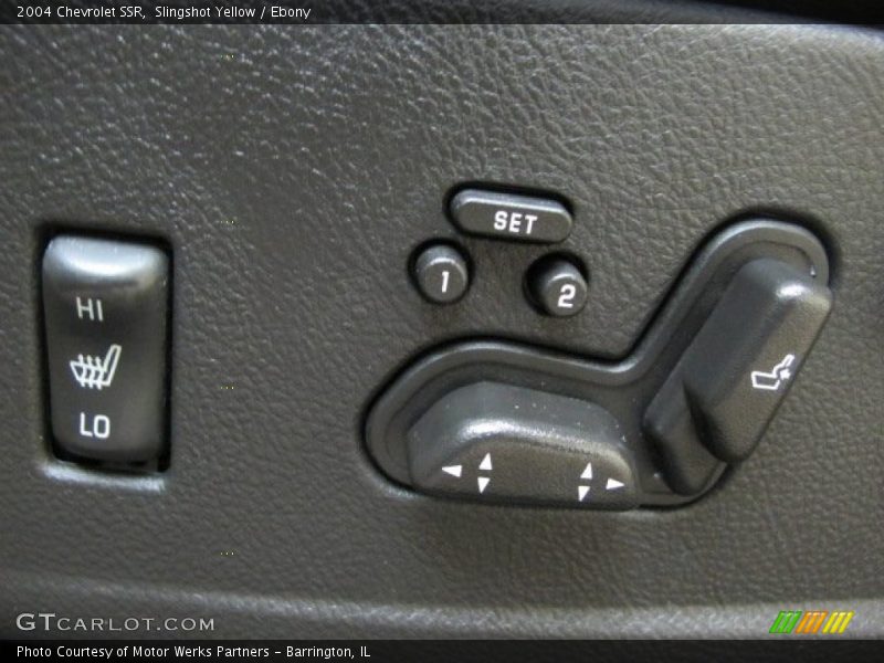 Slingshot Yellow / Ebony 2004 Chevrolet SSR