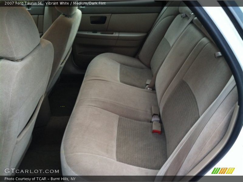 Vibrant White / Medium/Dark Flint 2007 Ford Taurus SE