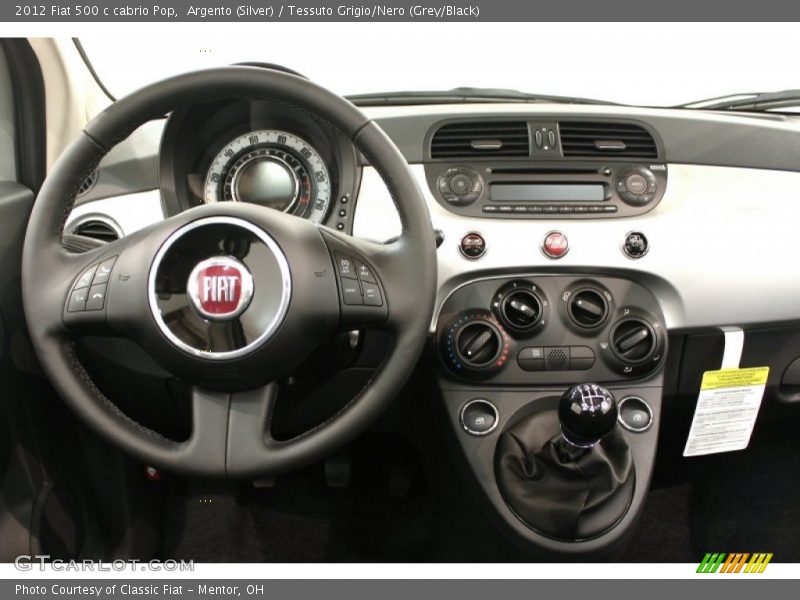 Dashboard of 2012 500 c cabrio Pop