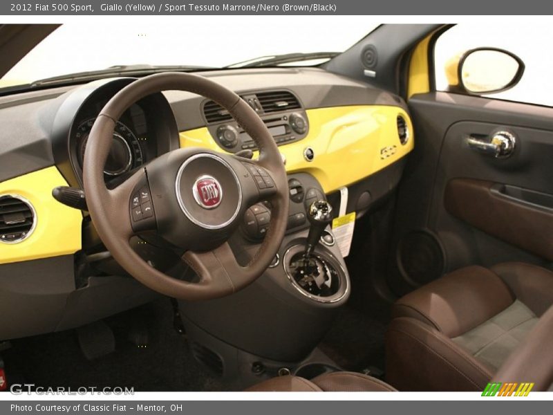 Giallo (Yellow) / Sport Tessuto Marrone/Nero (Brown/Black) 2012 Fiat 500 Sport