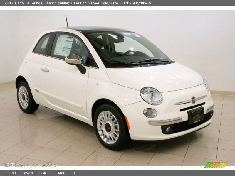 Bianco (White) / Tessuto Nero-Grigio/Nero (Black-Grey/Black) 2012 Fiat 500 Lounge