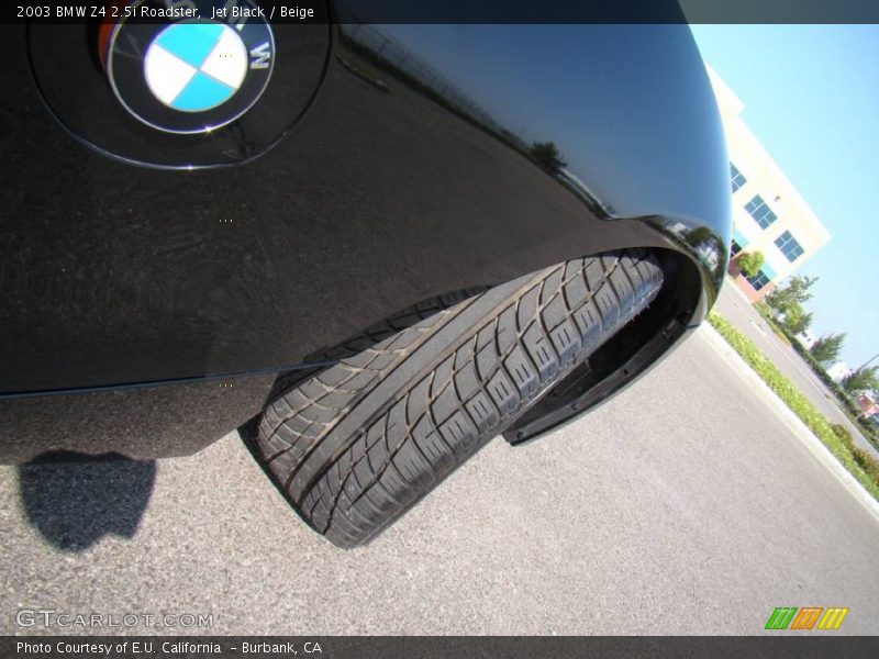 Jet Black / Beige 2003 BMW Z4 2.5i Roadster