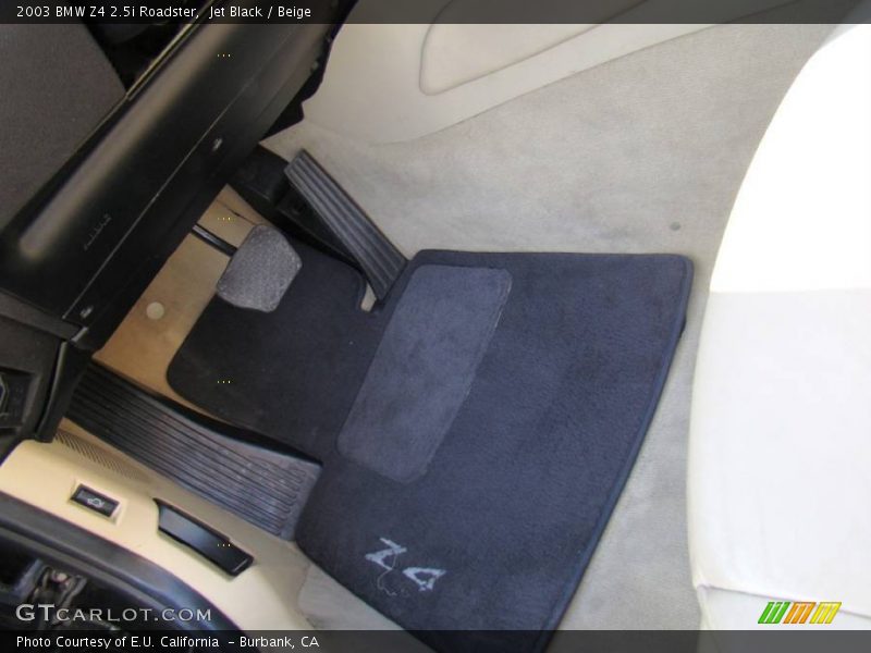 Jet Black / Beige 2003 BMW Z4 2.5i Roadster