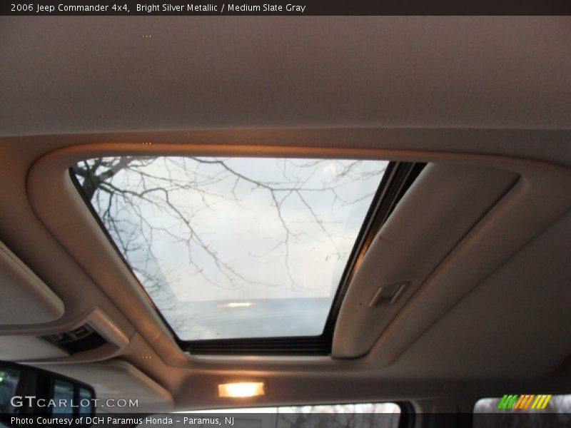 Bright Silver Metallic / Medium Slate Gray 2006 Jeep Commander 4x4