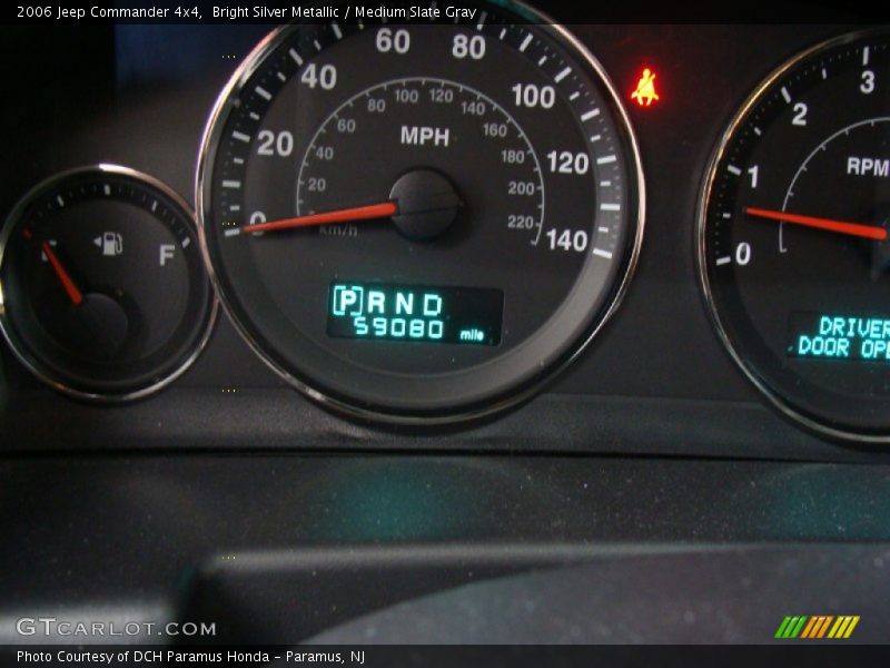 Bright Silver Metallic / Medium Slate Gray 2006 Jeep Commander 4x4