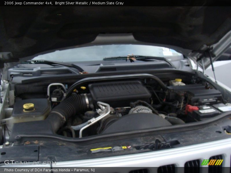 Bright Silver Metallic / Medium Slate Gray 2006 Jeep Commander 4x4