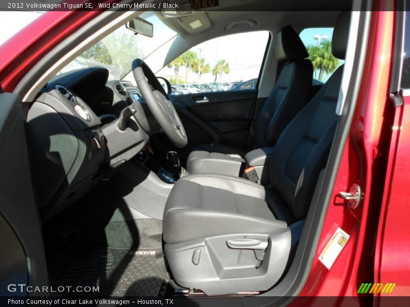 Wild Cherry Metallic / Black 2012 Volkswagen Tiguan SE