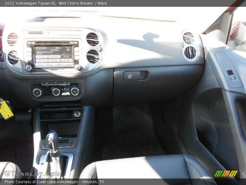 Wild Cherry Metallic / Black 2012 Volkswagen Tiguan SE
