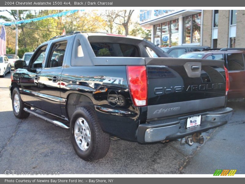 Black / Dark Charcoal 2004 Chevrolet Avalanche 1500 4x4