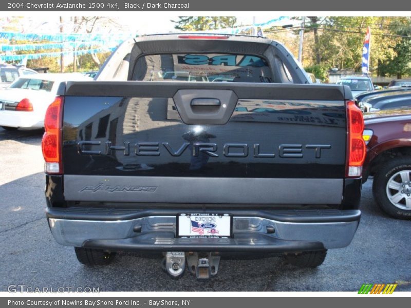 Black / Dark Charcoal 2004 Chevrolet Avalanche 1500 4x4