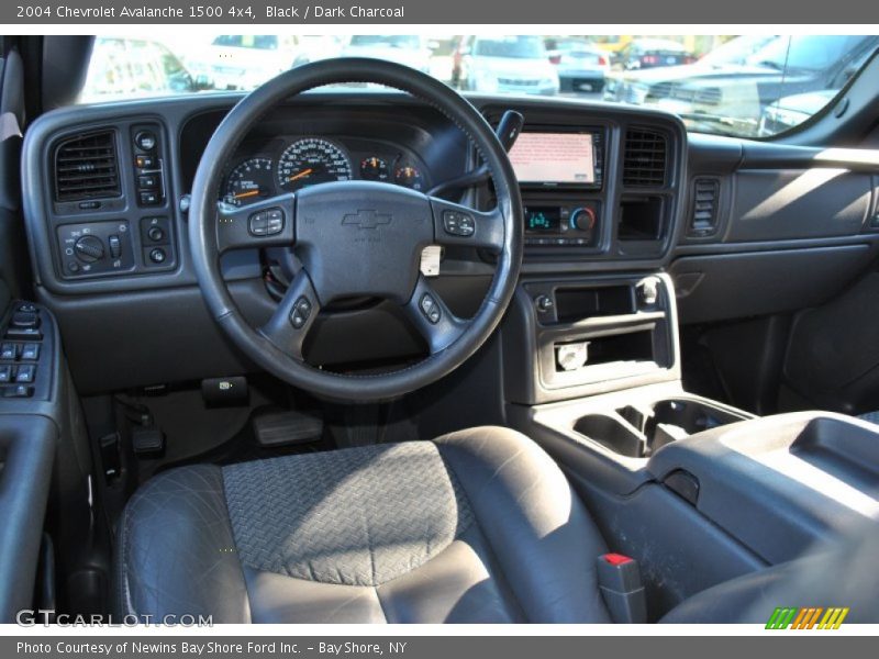 Black / Dark Charcoal 2004 Chevrolet Avalanche 1500 4x4